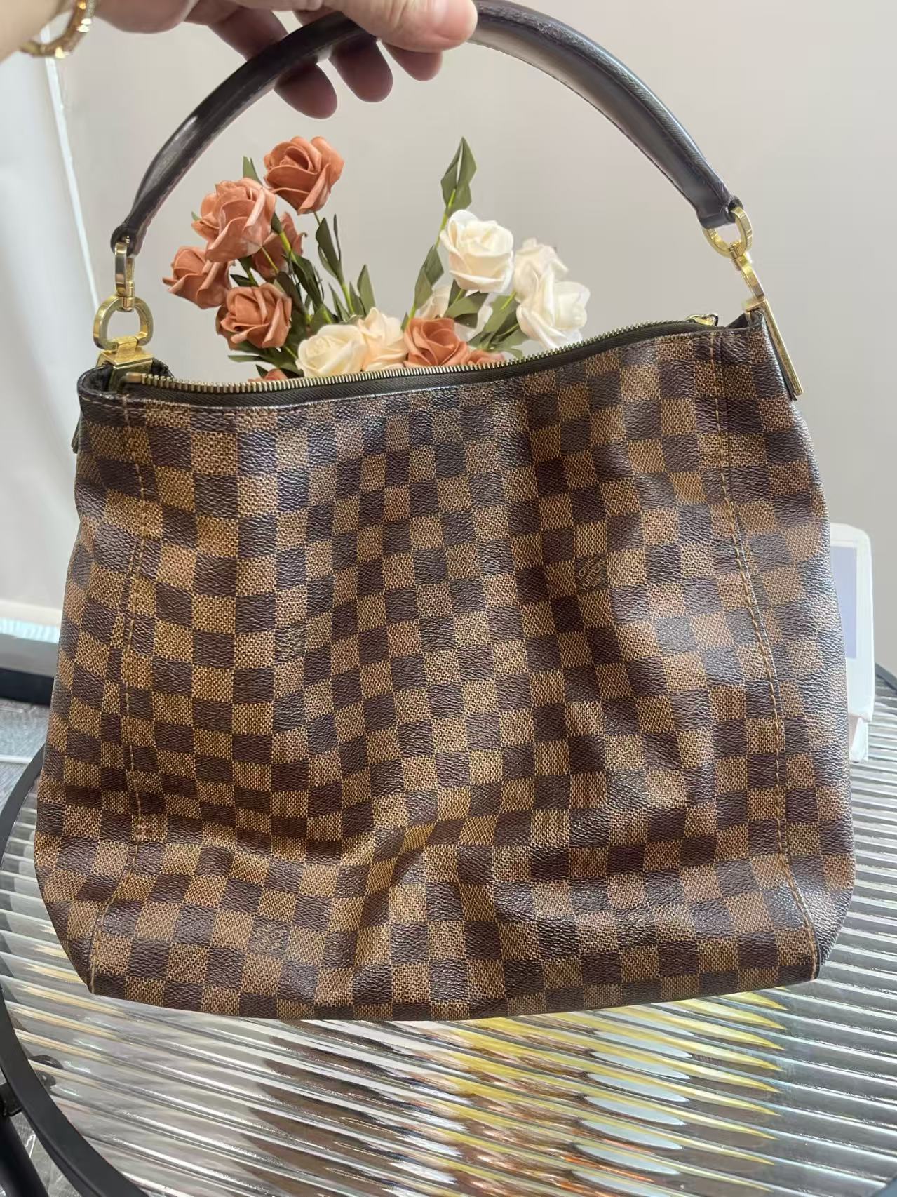 preloved Lv bag Hobo/Shoulder bag